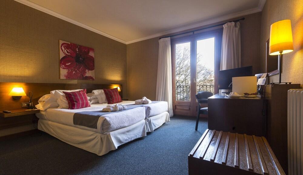 Hotel-hostal Sport Falset