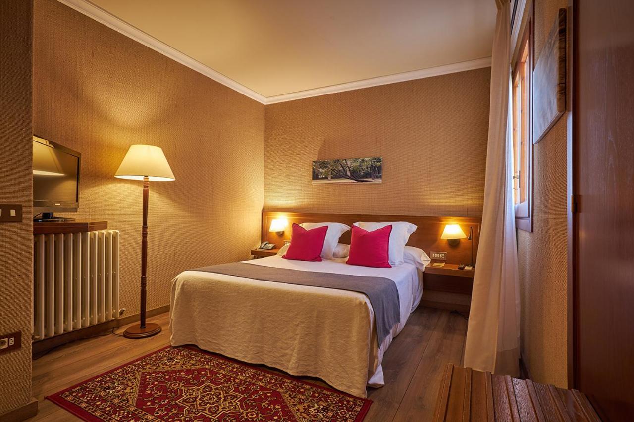 Hotel-hostal Sport Falset