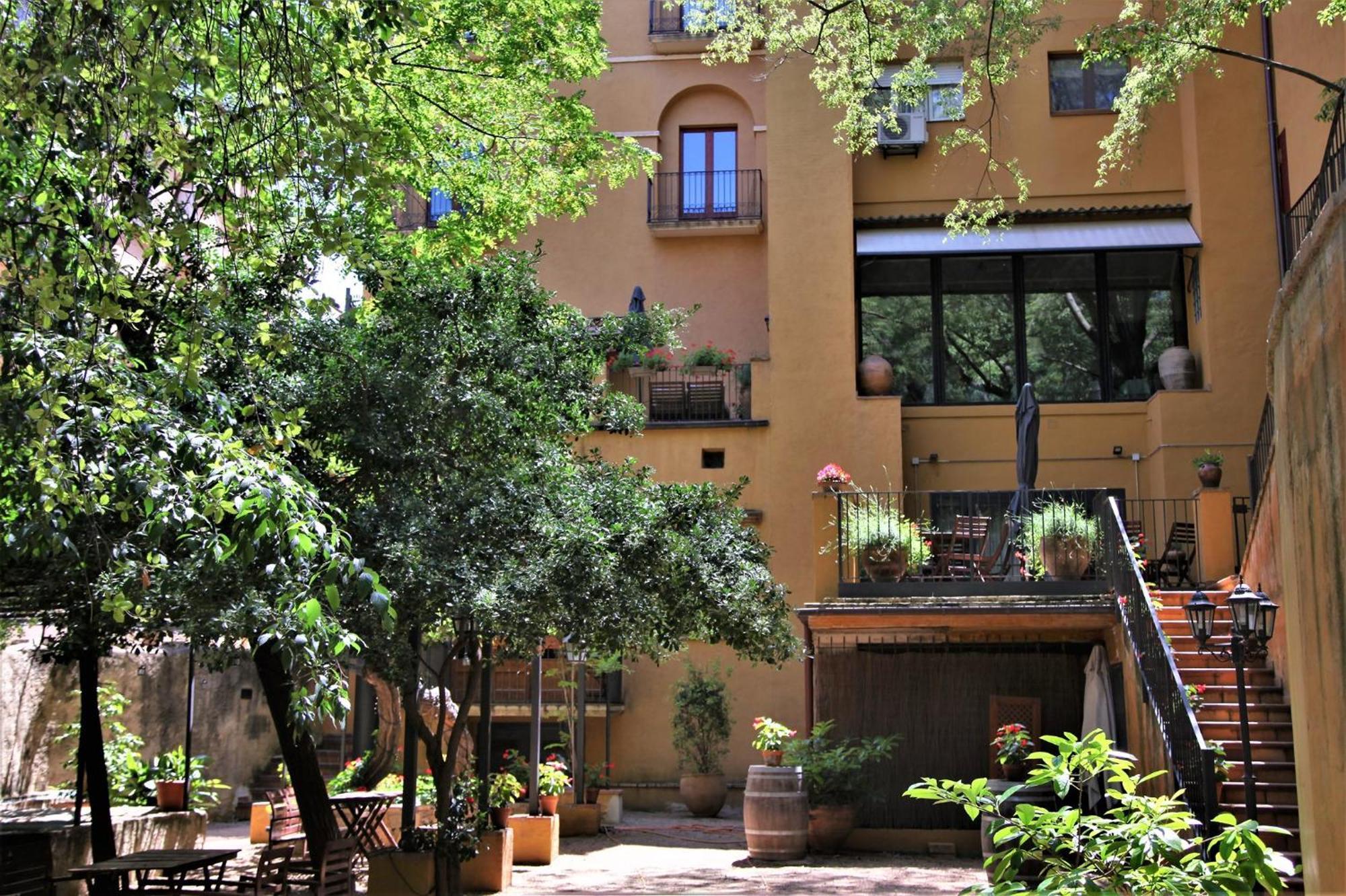 Hotel-hostal Sport 4*