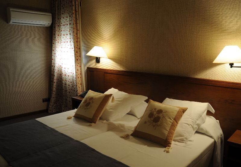 Hotel-hostal Sport Falset