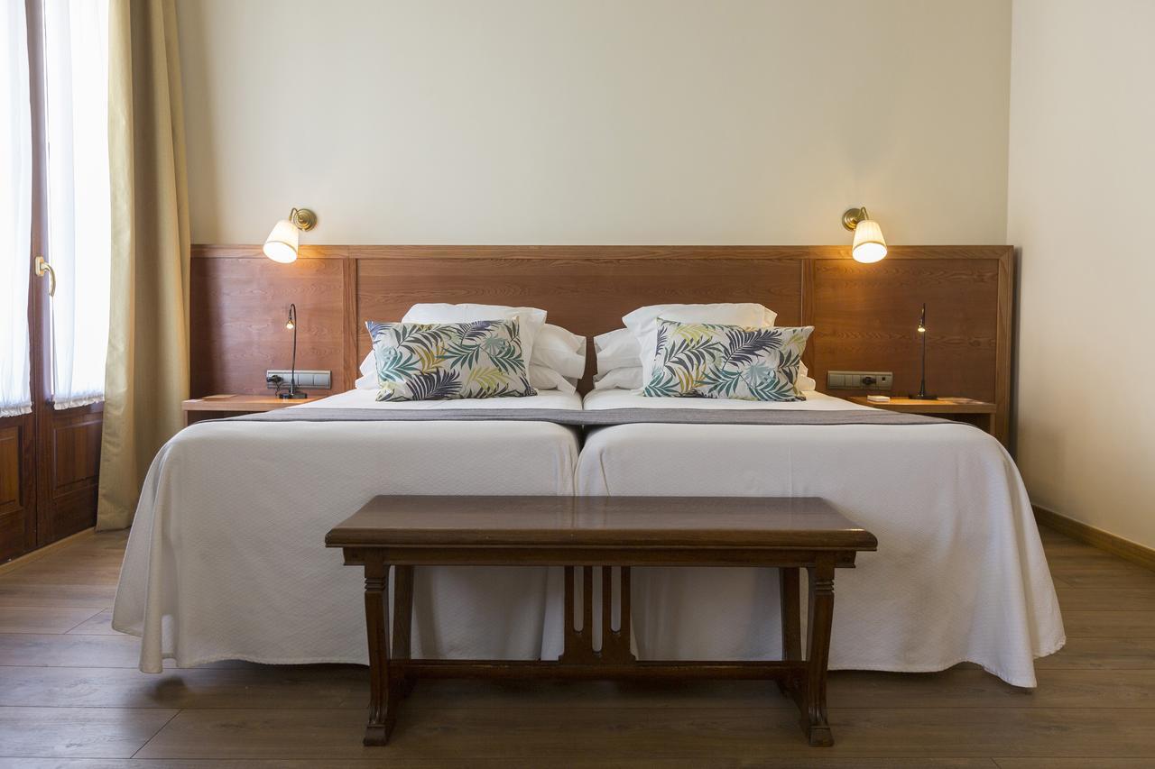 Hotel-hostal Sport 4*